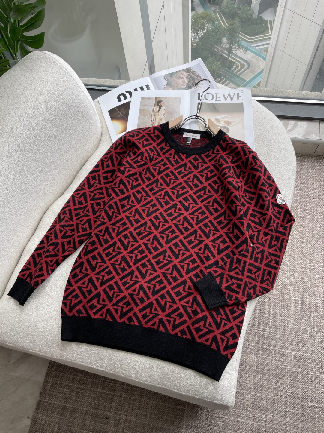 蒙口 重磅推荐！2025aw秋冬新款 专柜同步 时尚经典基础款针织衫 秋冬必备款 采用针织衫加厚毛衣，精