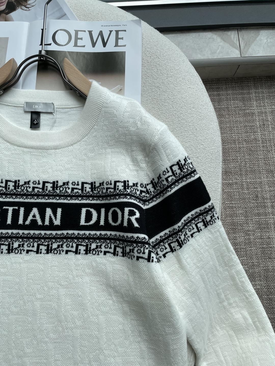 Dior 重磅推荐！2025aw秋冬新款 专柜同步 时尚经典基础款针织衫 秋冬必备款 采用针织衫加厚毛衣