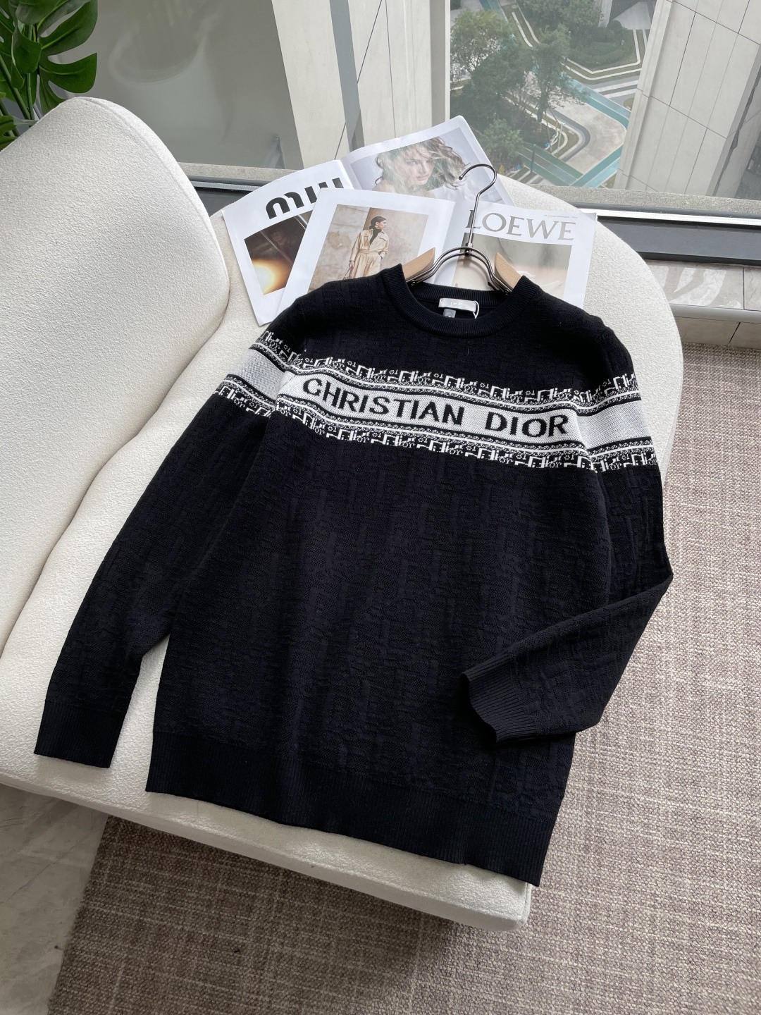 Dior 重磅推荐！2025aw秋冬新款 专柜同步 时尚经典基础款针织衫 秋冬必备款 采用针织衫加厚毛衣