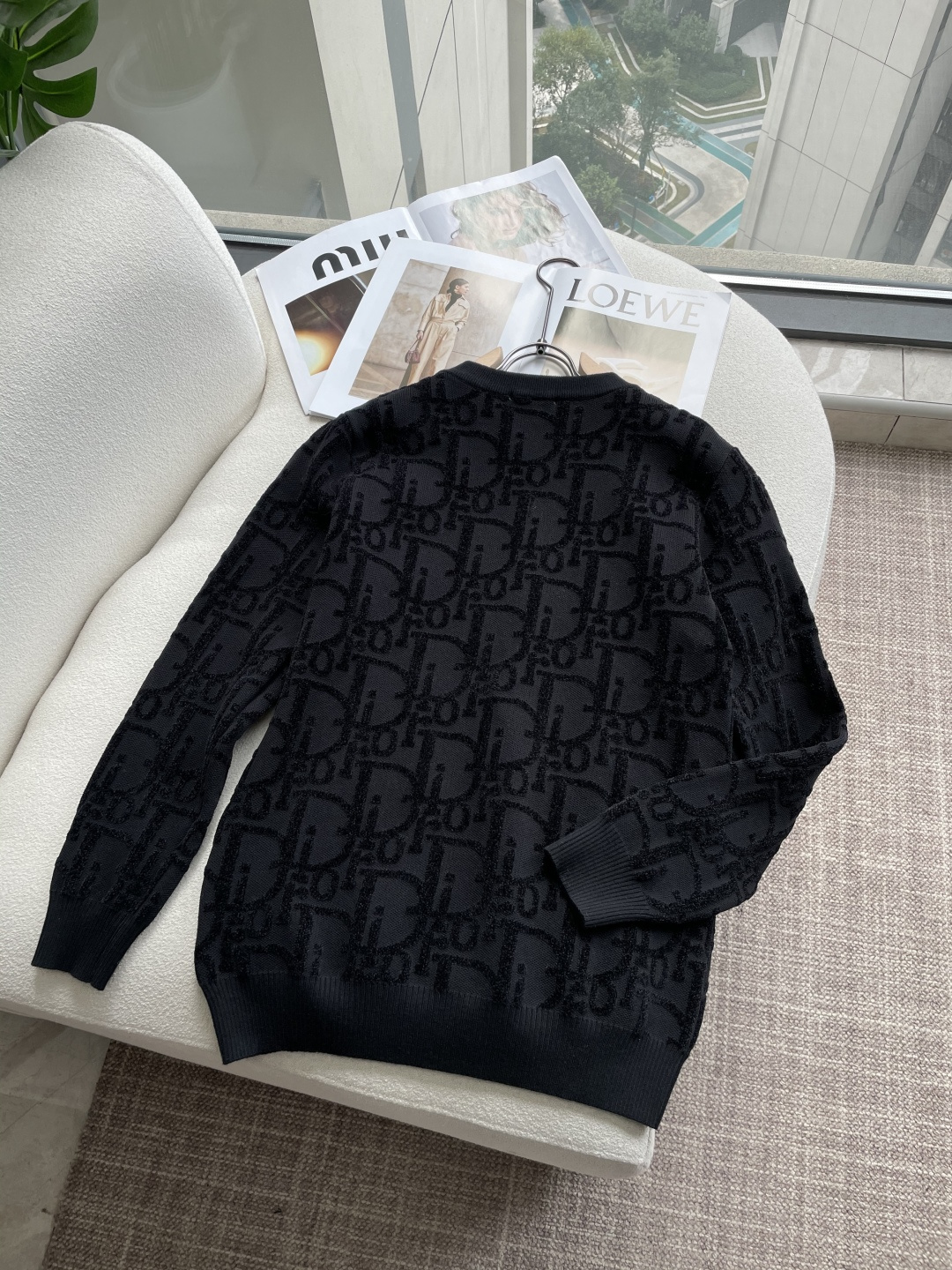 Dior 重磅推荐！2025aw秋冬新款 专柜同步 时尚经典基础款针织衫 秋冬必备款 采用针织衫加厚毛衣