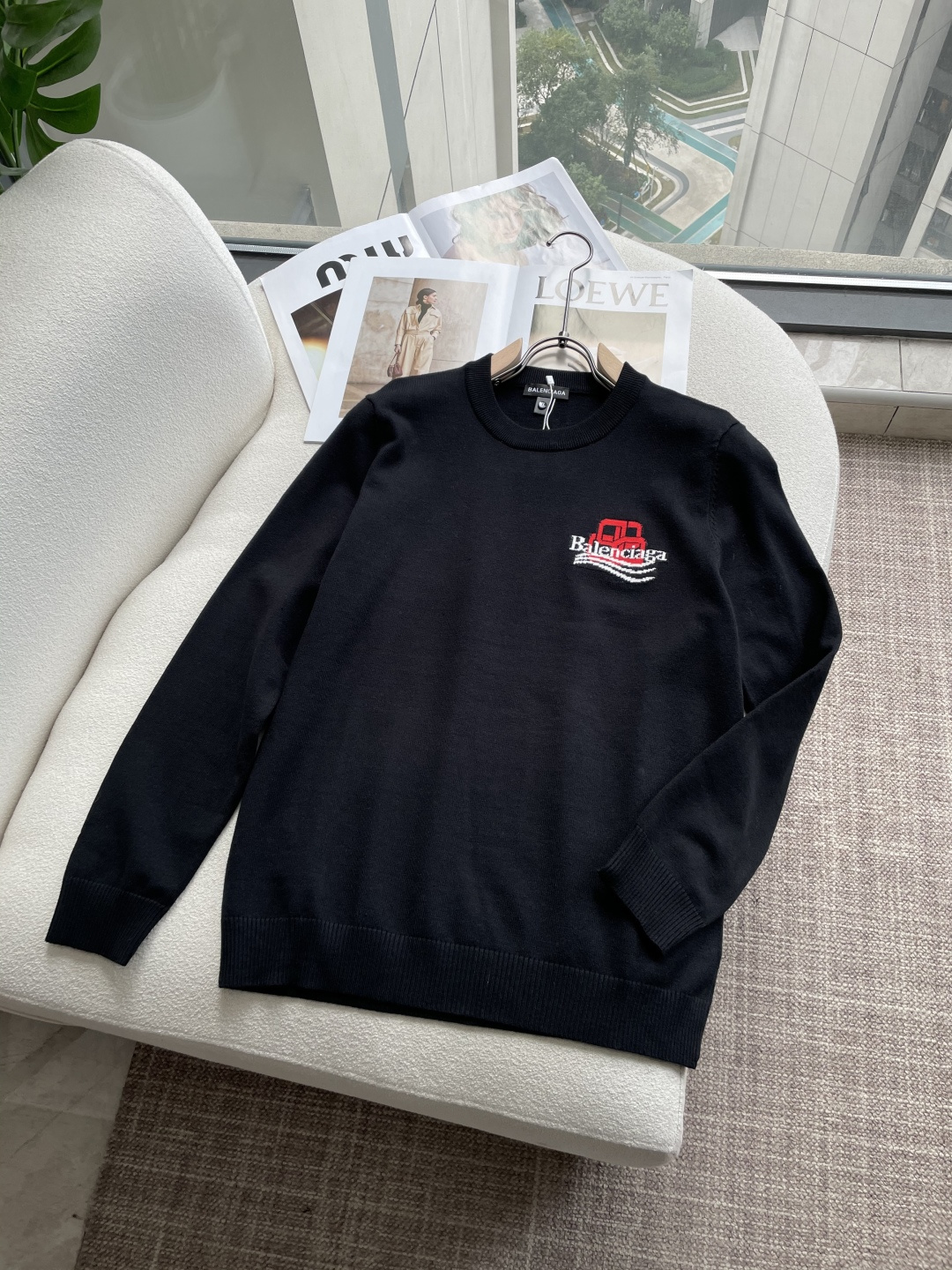 巴黎世家 重磅推荐！2025aw秋冬新款 专柜同步 时尚经典基础款针织衫 秋冬必备款 采用针织衫加厚毛衣