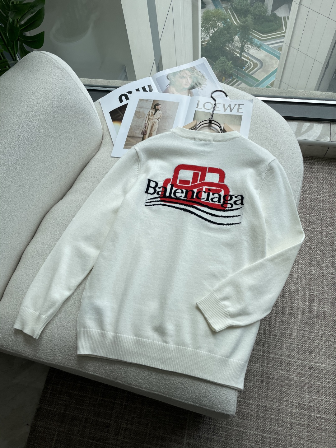 巴黎世家 重磅推荐！2025aw秋冬新款 专柜同步 时尚经典基础款针织衫 秋冬必备款 采用针织衫加厚毛衣