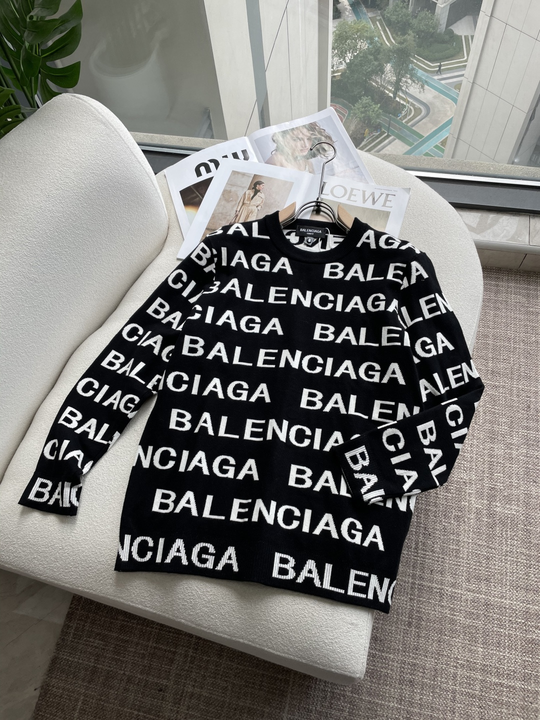 巴黎世家 重磅推荐！2025aw秋冬新款 专柜同步 时尚经典基础款针织衫 秋冬必备款 采用针织衫加厚毛衣