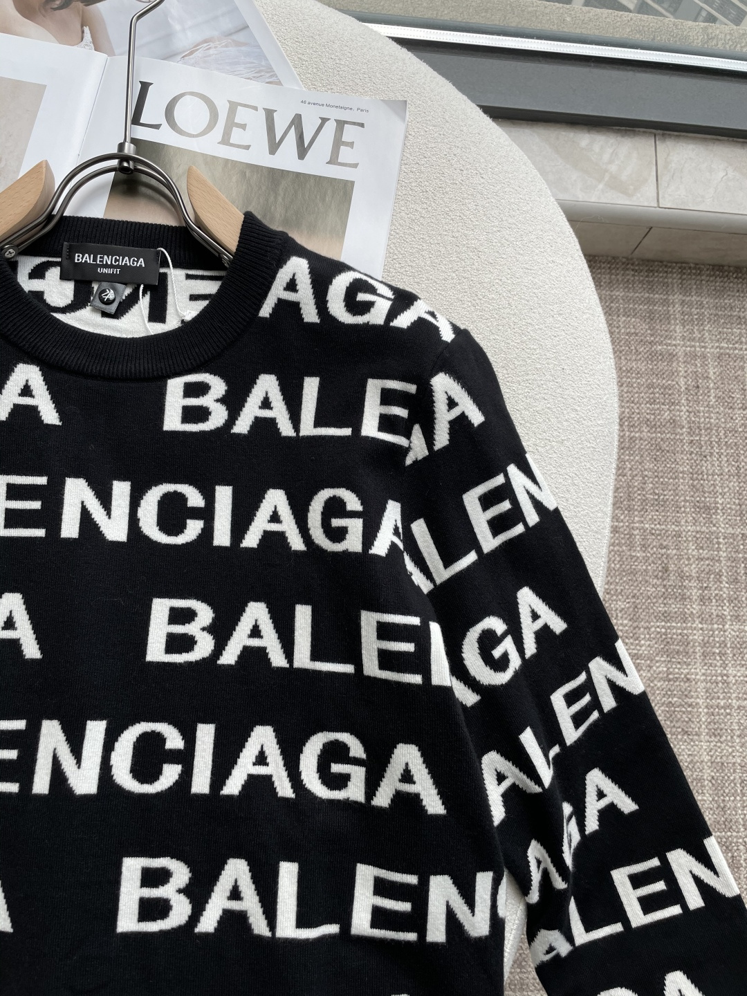 巴黎世家 重磅推荐！2025aw秋冬新款 专柜同步 时尚经典基础款针织衫 秋冬必备款 采用针织衫加厚毛衣