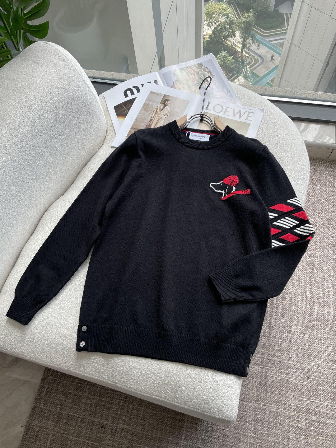 TB 重磅推荐！2025aw秋冬新款 专柜同步 时尚经典基础款针织衫 秋冬必备款 采用针织衫加厚毛衣，精