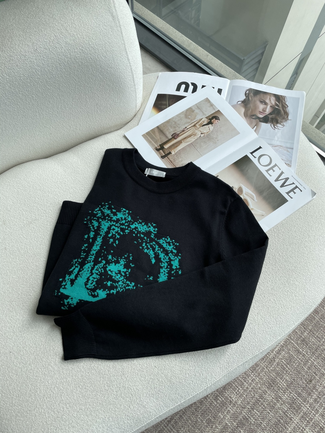 DIOR 重磅推荐！2025aw秋冬新款 专柜同步 时尚经典基础款针织衫 秋冬必备款 采用针织衫加厚毛衣