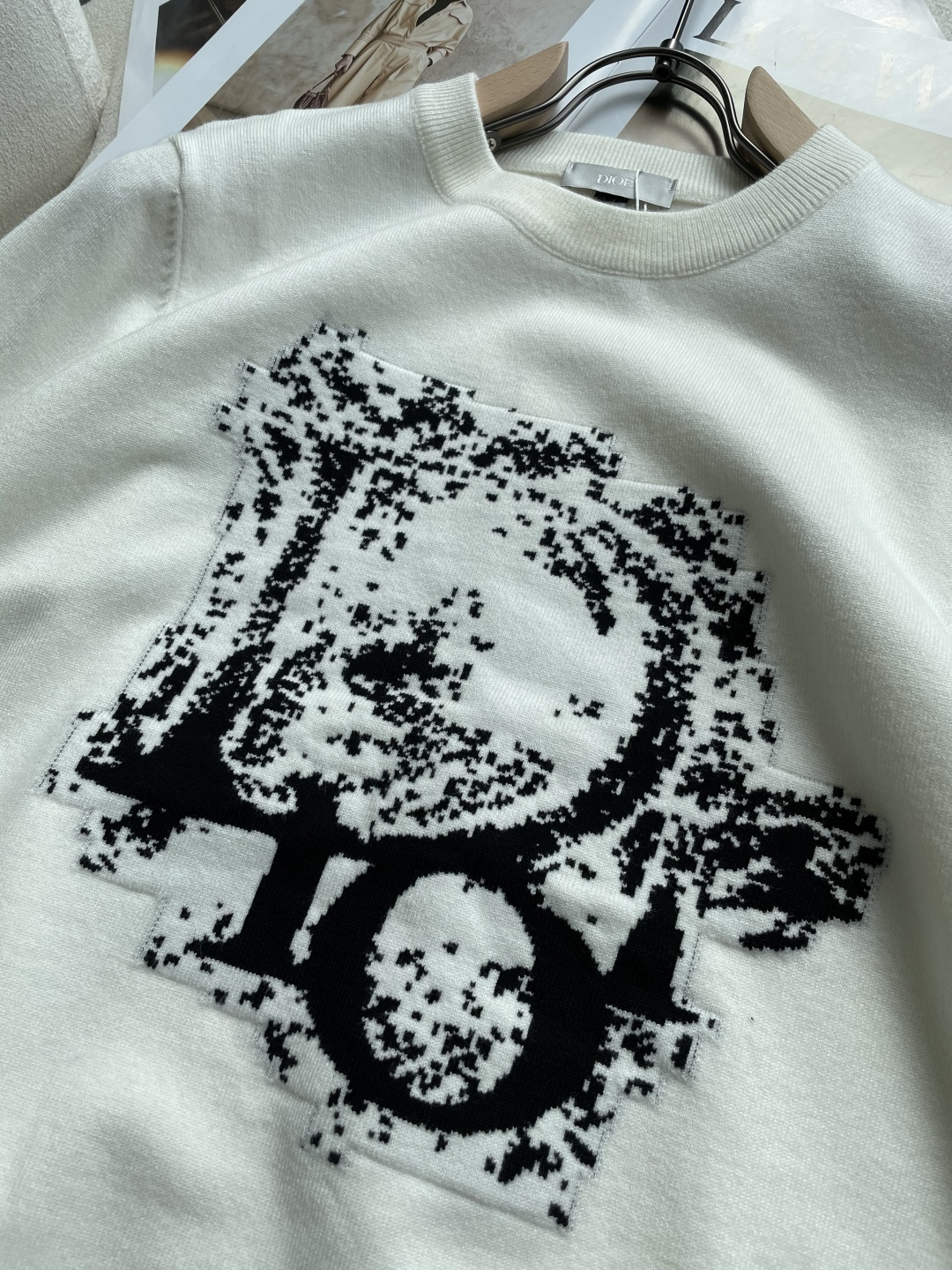 DIOR 重磅推荐！2025aw秋冬新款 专柜同步 时尚经典基础款针织衫 秋冬必备款 采用针织衫加厚毛衣