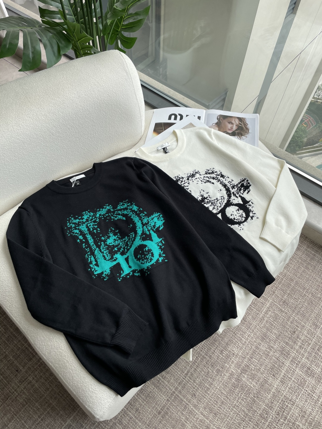 DIOR 重磅推荐！2025aw秋冬新款 专柜同步 时尚经典基础款针织衫 秋冬必备款 采用针织衫加厚毛衣