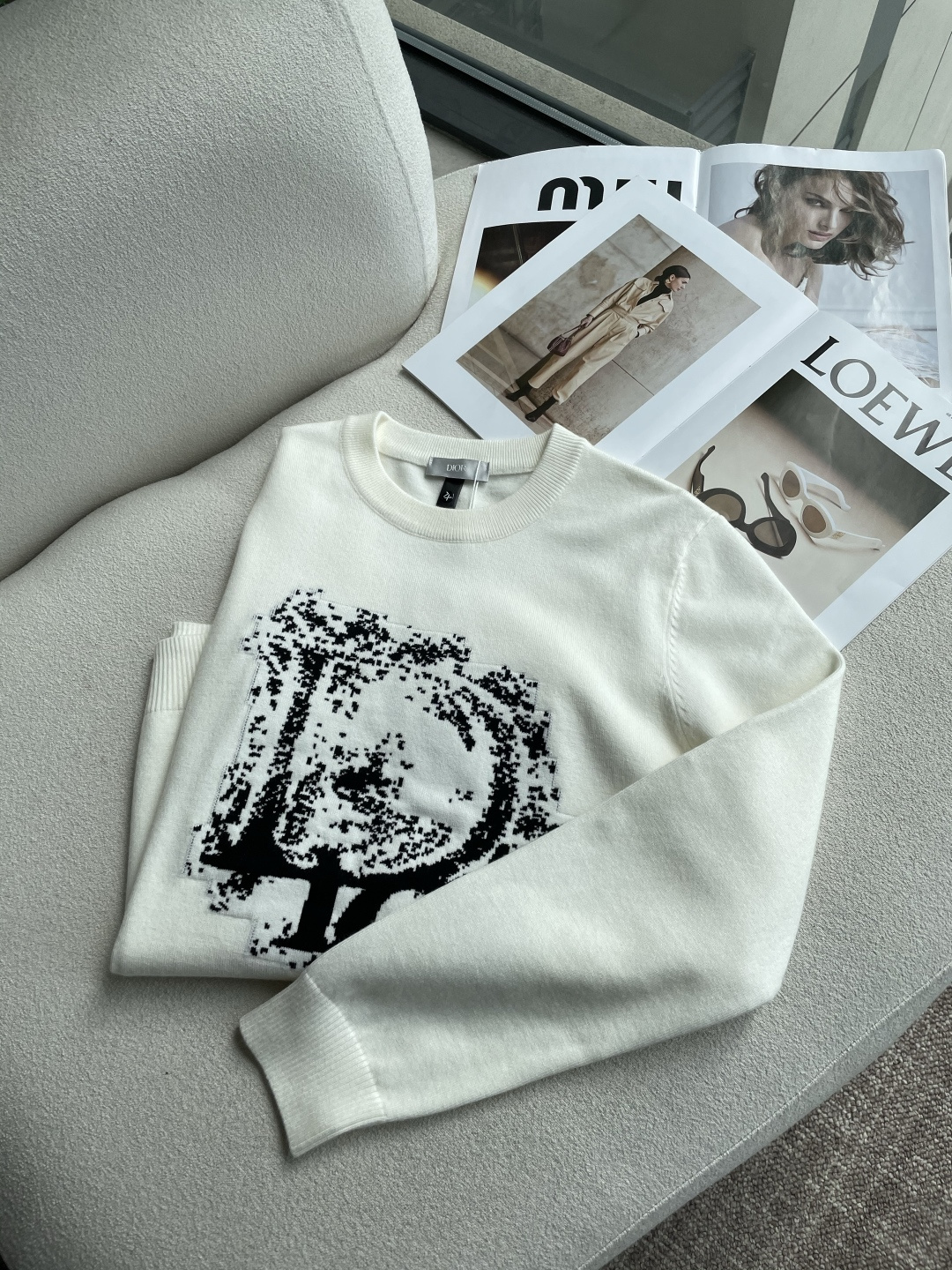 DIOR 重磅推荐！2025aw秋冬新款 专柜同步 时尚经典基础款针织衫 秋冬必备款 采用针织衫加厚毛衣