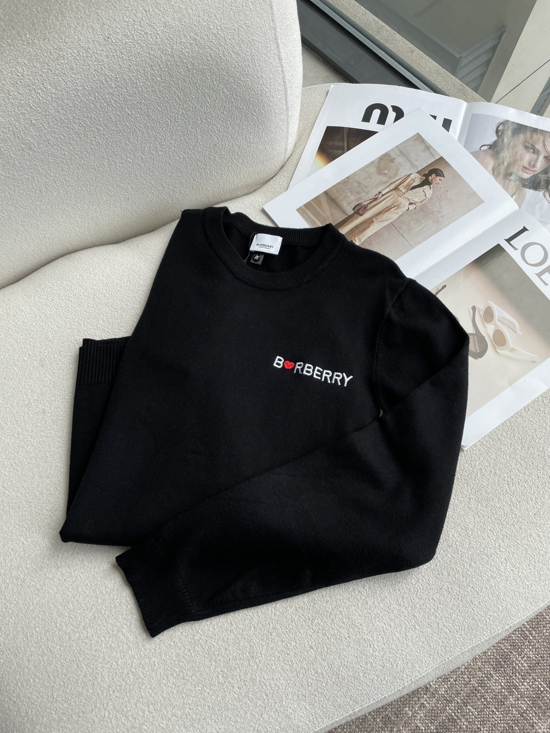 BUR 重磅推荐！2025aw秋冬新款 专柜同步 时尚经典基础款针织衫 秋冬必备款 采用针织衫加厚毛衣，
