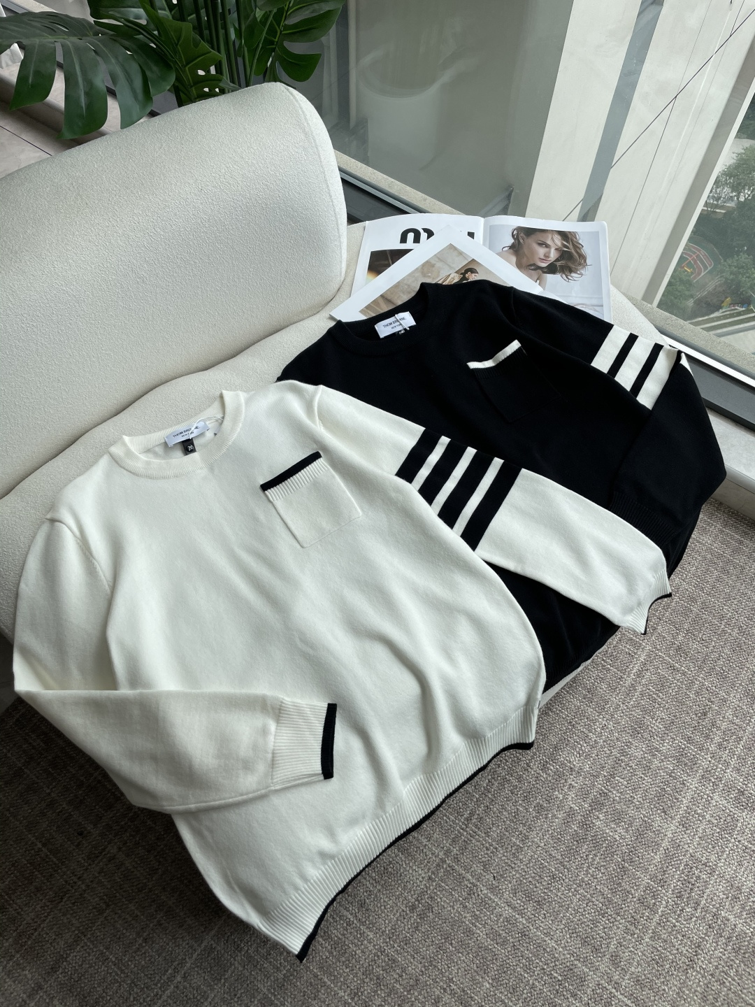 TB 重磅推荐！2025aw秋冬新款 专柜同步 时尚经典基础款针织衫 秋冬必备款 采用针织衫加厚毛衣，精