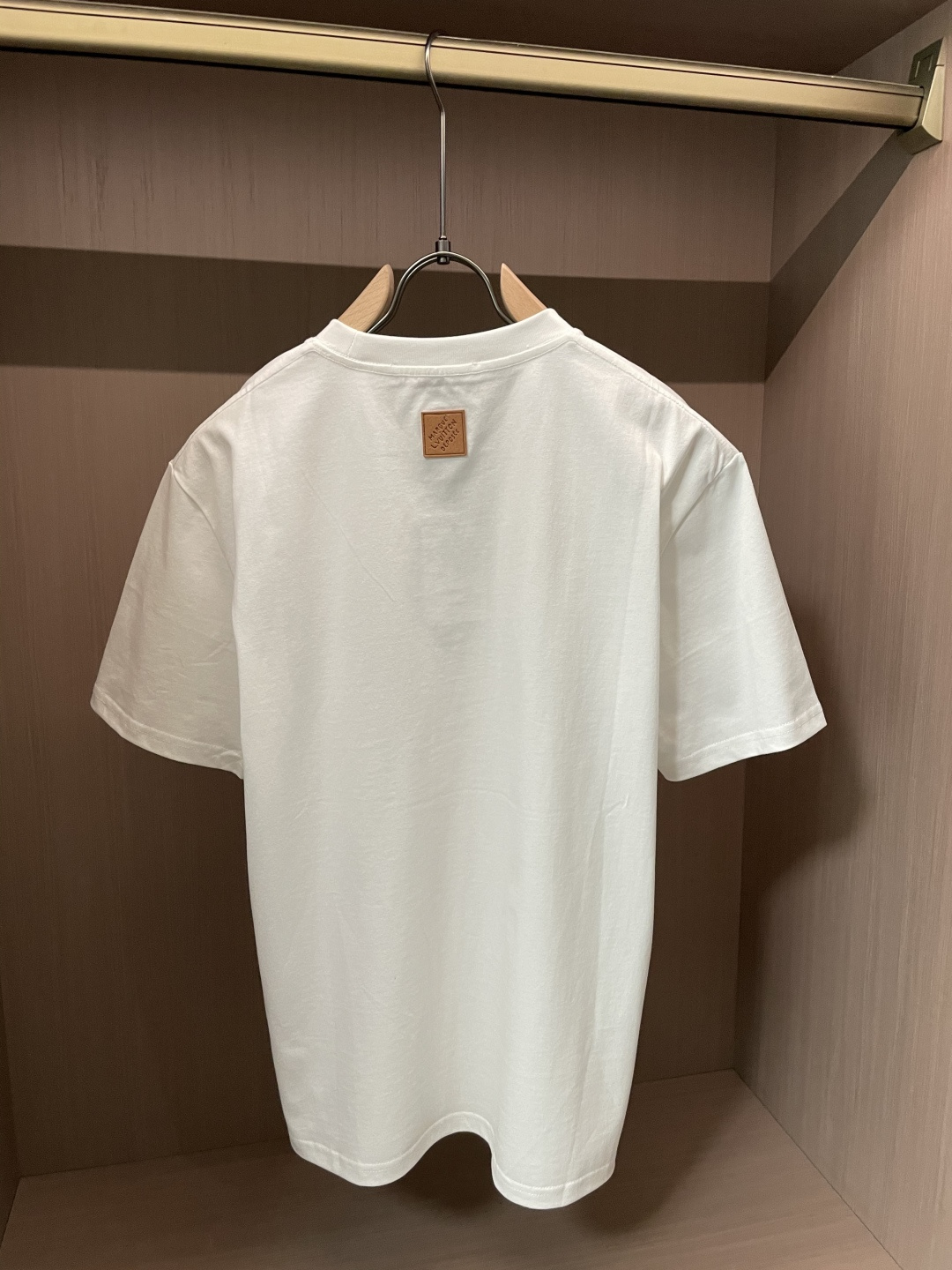 Lv 2026春夏新品 专柜同步上新！原版复刻，全品相 重工刺绣尺码S-XL