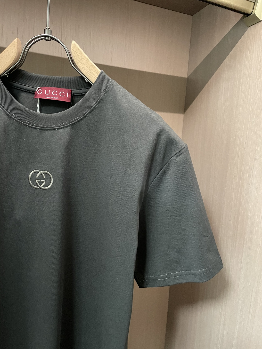 Gucc 2026春夏新品 专柜同步上新！原版复刻，全品相 重工刺绣尺码S-XL