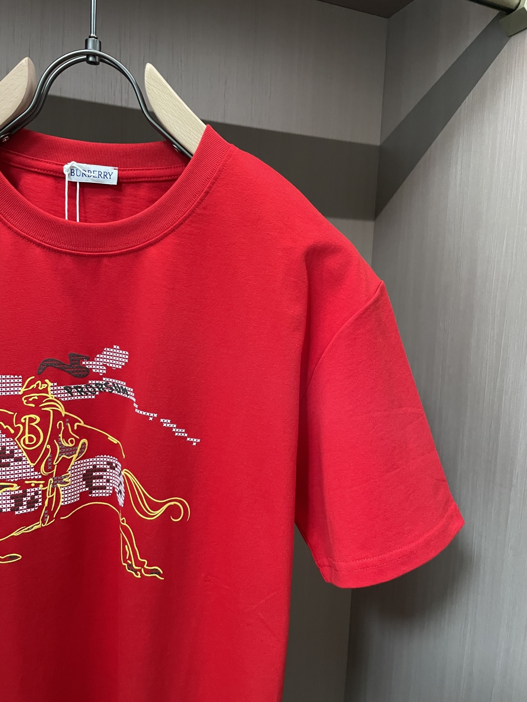 Bur 2026春夏新品 专柜同步上新！原版复刻，全品相 康利直喷印花工艺尺码S-XL