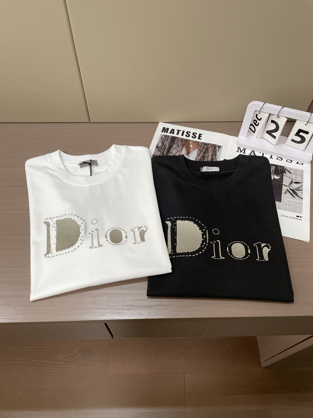 DIOR 2026春夏新品 专柜同步上新！原版复刻，全品相 重工刺绣尺码S-XL