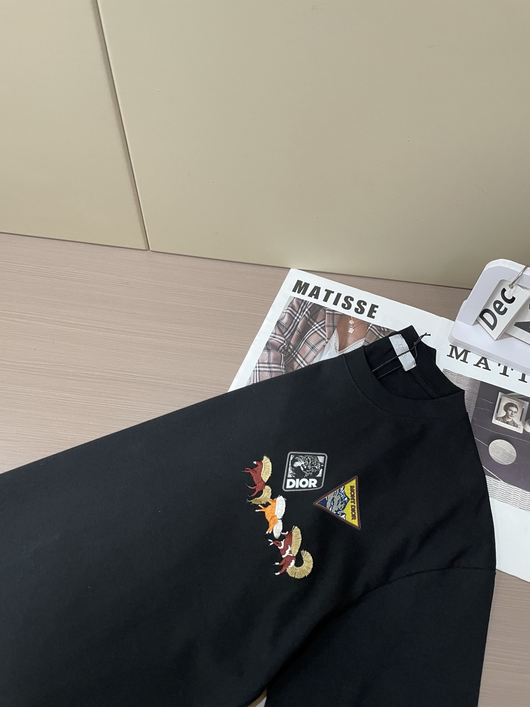 Lv 2026春夏新品 专柜同步上新！原版复刻，全品相 重工刺绣尺码S-XL