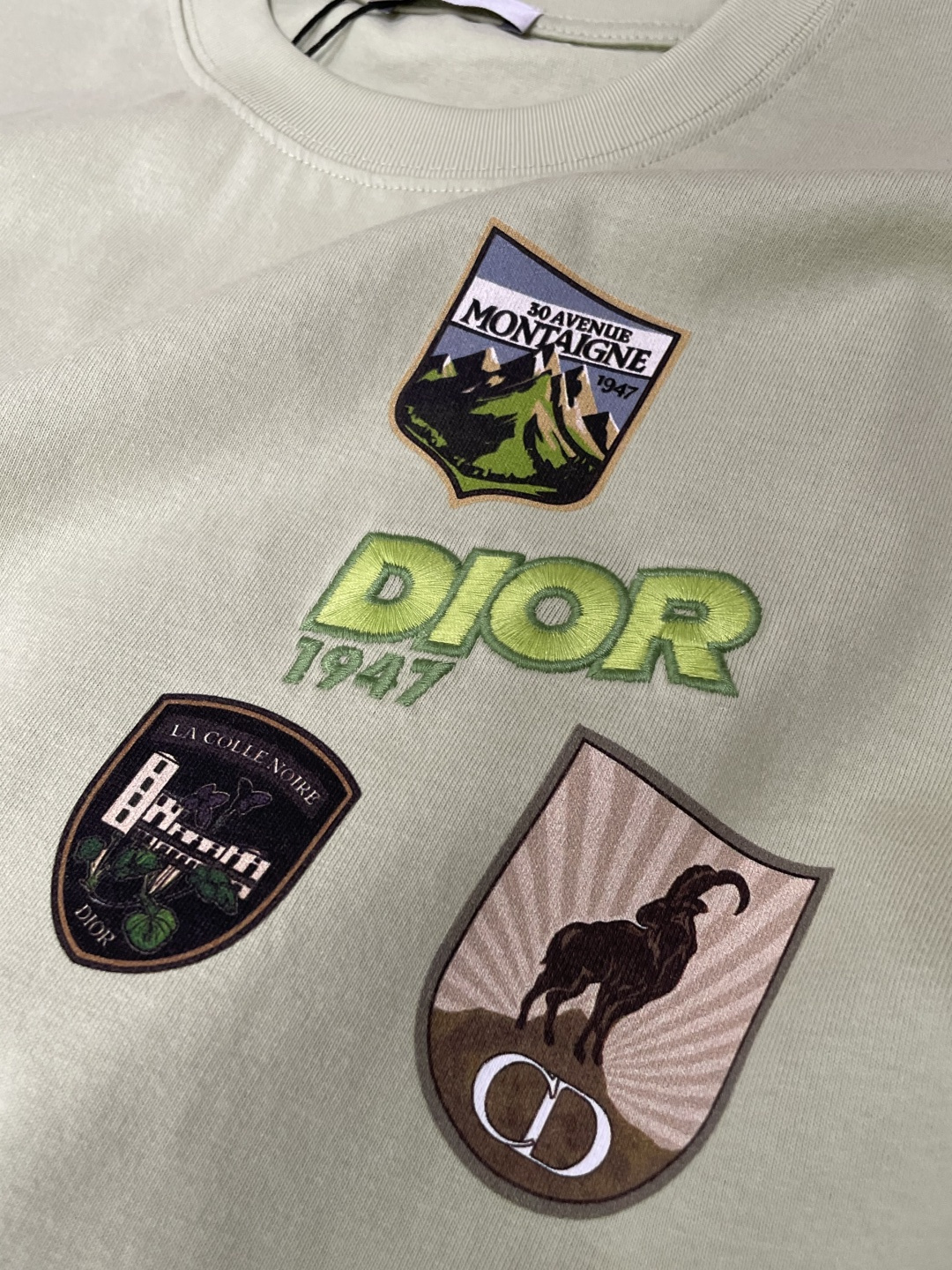 DIOR 2026春夏新品 专柜同步上新！原版复刻，全品相 重工刺绣尺码S-XL