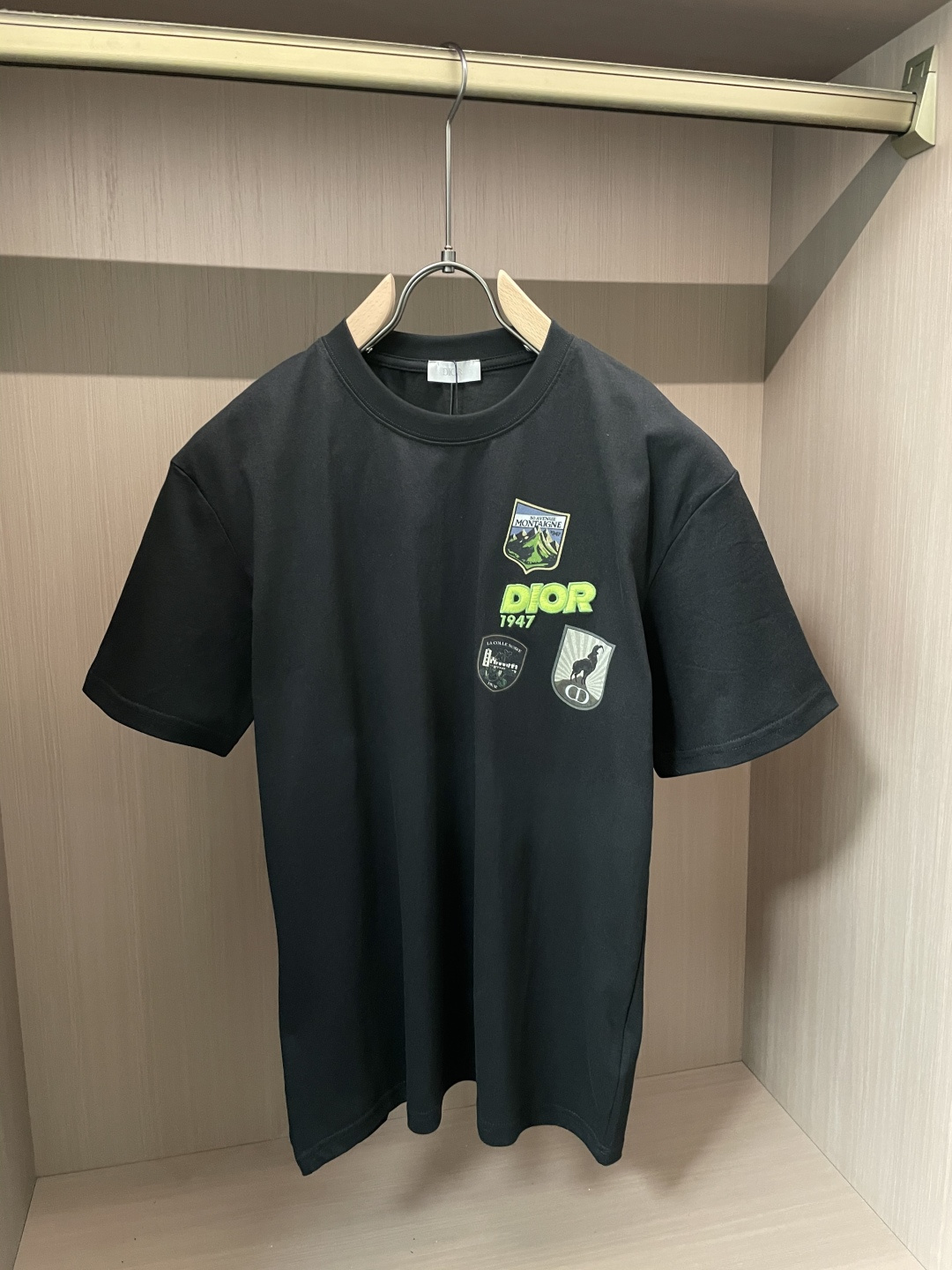 DIOR 2026春夏新品 专柜同步上新！原版复刻，全品相 重工刺绣尺码S-XL