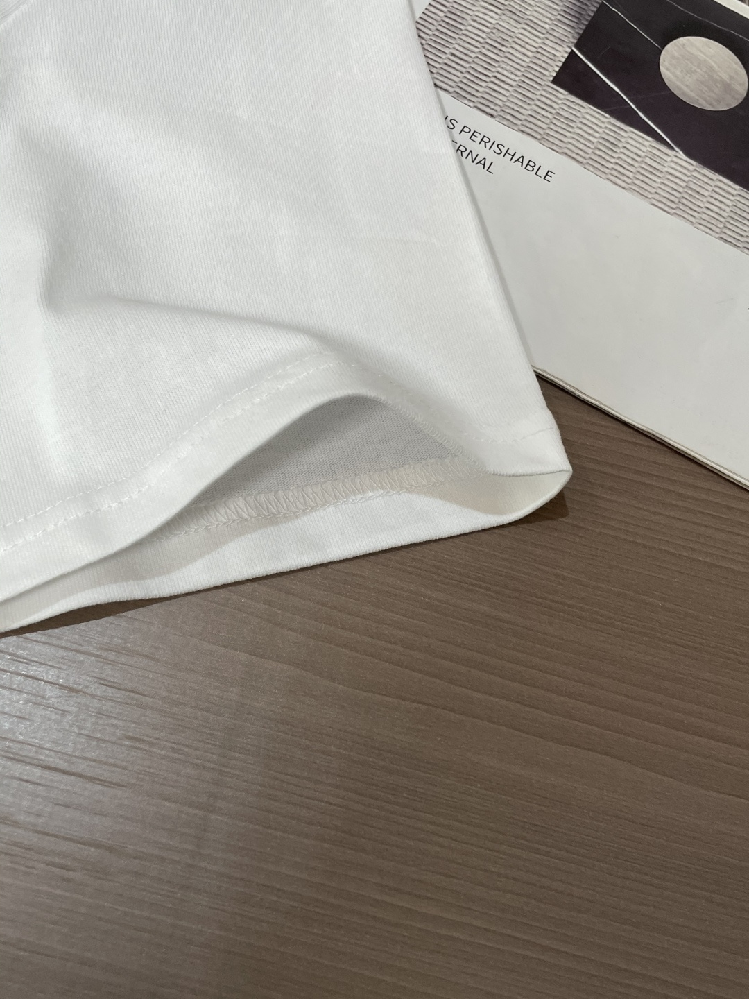 Gucc 2026春夏新品 专柜同步上新！原版复刻，全品相 重工刺绣尺码S-XL