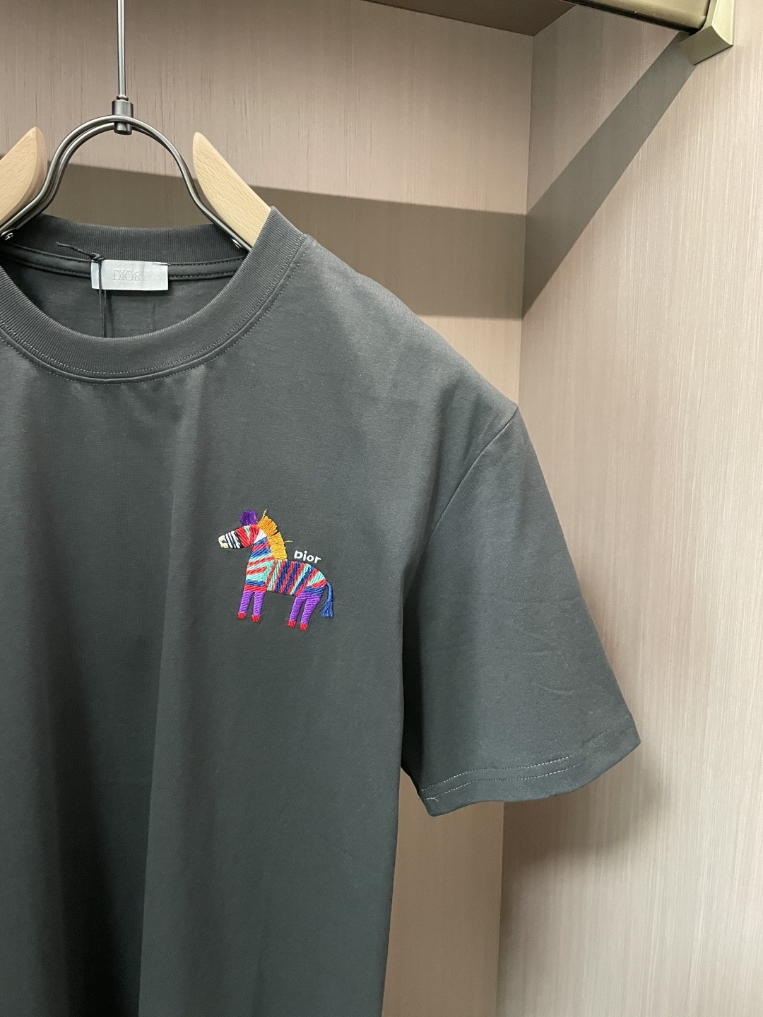 Dior 2026春夏新品 专柜同步上新！原版复刻，全品相 重工刺绣尺码S-XL