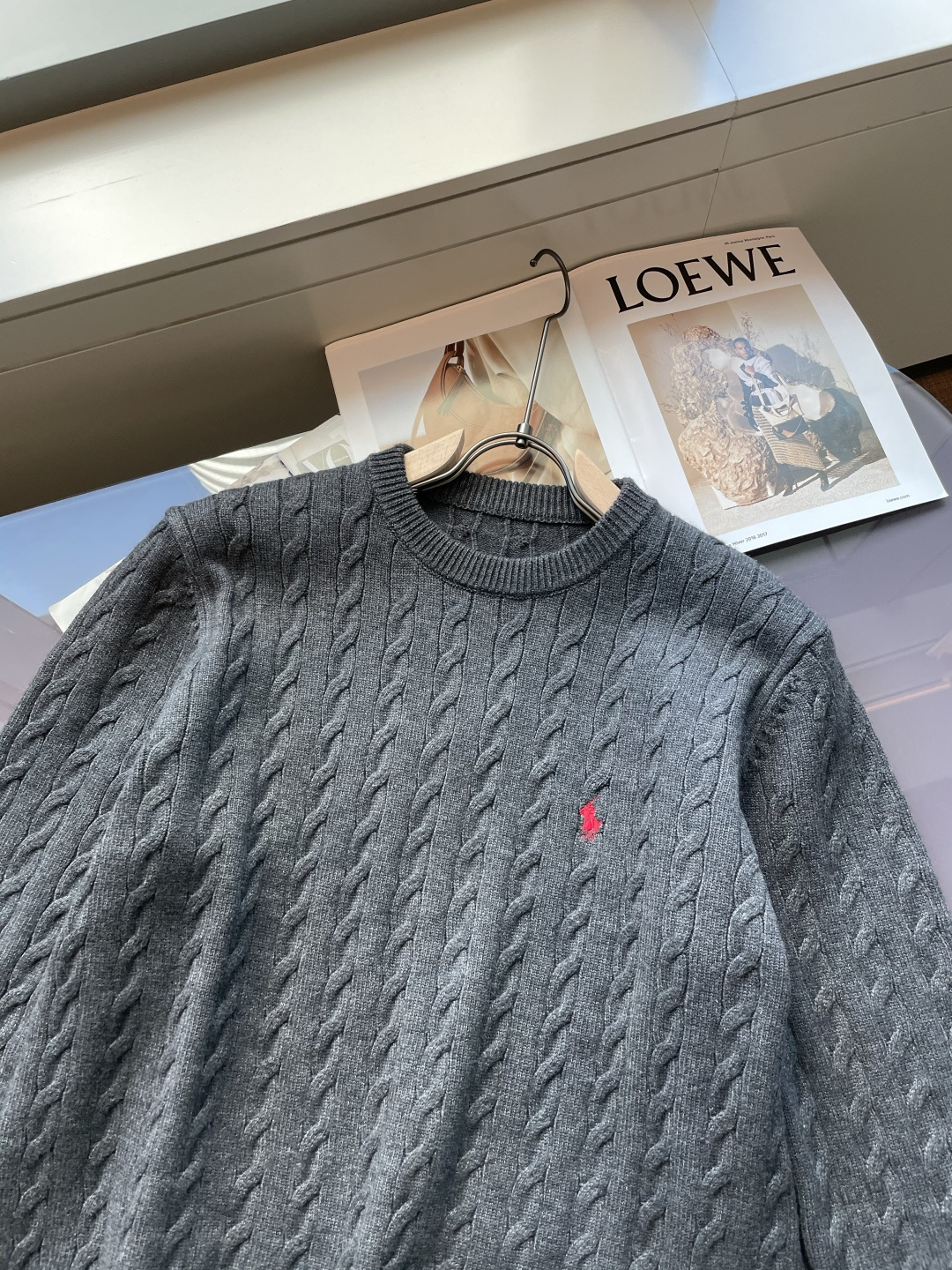 𝑹𝒂𝒍𝒑𝒉 𝑳𝒂𝒖𝒓𝒆𝒏 2025拉夫劳伦经典刺绣骑士小马logo纯色麻花针织毛衣男女同款！-面料采用高