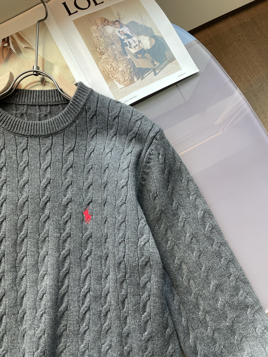 𝑹𝒂𝒍𝒑𝒉 𝑳𝒂𝒖𝒓𝒆𝒏 2025拉夫劳伦经典刺绣骑士小马logo纯色麻花针织毛衣男女同款！-面料采用高