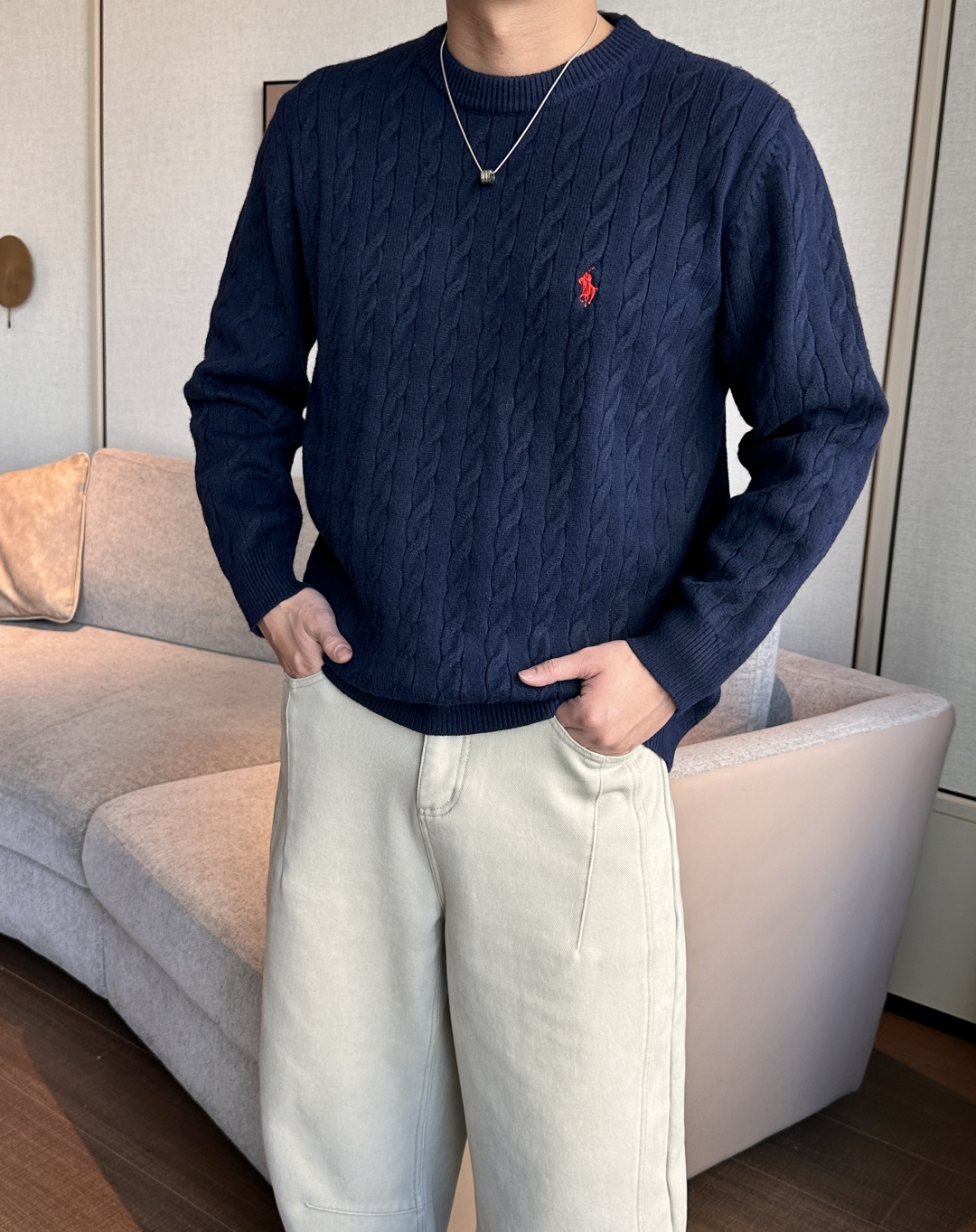 𝑹𝒂𝒍𝒑𝒉 𝑳𝒂𝒖𝒓𝒆𝒏 2025拉夫劳伦经典刺绣骑士小马logo纯色麻花针织毛衣男女同款！-面料采用高