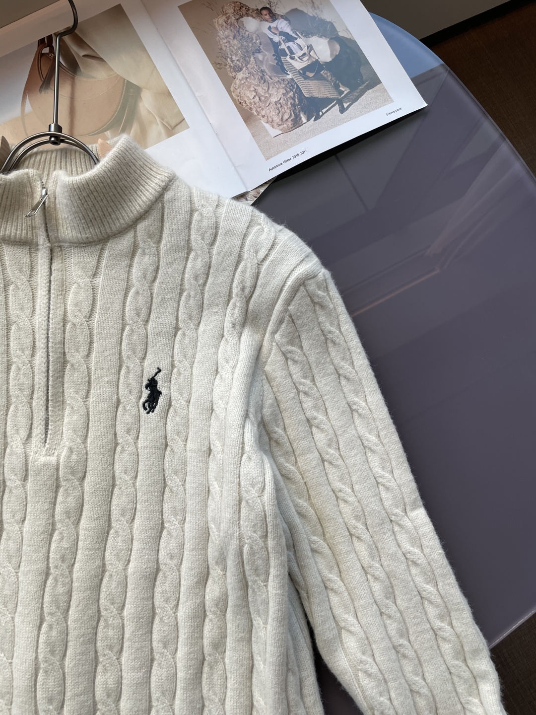𝑹𝒂𝒍𝒑𝒉 𝑳𝒂𝒖𝒓𝒆𝒏 2025拉夫劳伦经典刺绣骑士小马logo纯色麻花针织毛衣男女同款！-面料采用高
