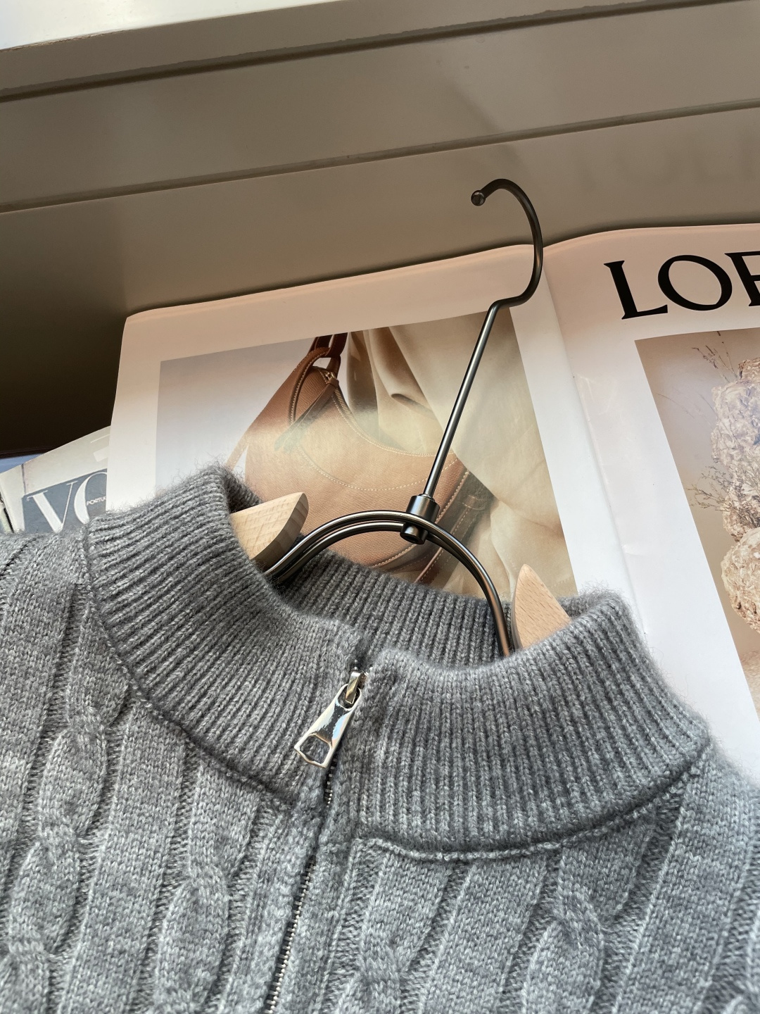 𝑹𝒂𝒍𝒑𝒉 𝑳𝒂𝒖𝒓𝒆𝒏 2025拉夫劳伦经典刺绣骑士小马logo纯色麻花针织毛衣男女同款！-面料采用高