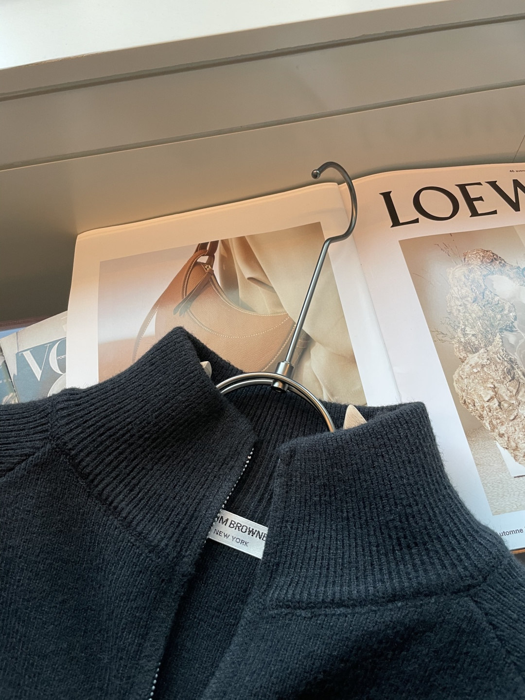 支持年后 TB 新款开衫针织毛衣！经典永不过时！外观简洁干净，秋日可以单穿，深冬最为内搭！定制进口高支数