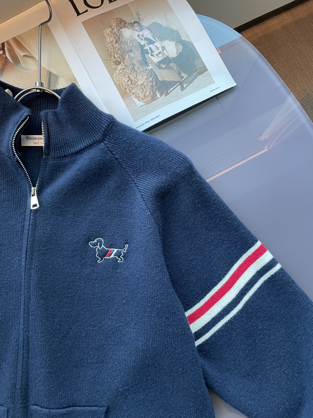 支持年后 TB 新款开衫针织毛衣！经典永不过时！外观简洁干净，秋日可以单穿，深冬最为内搭！定制进口高支数