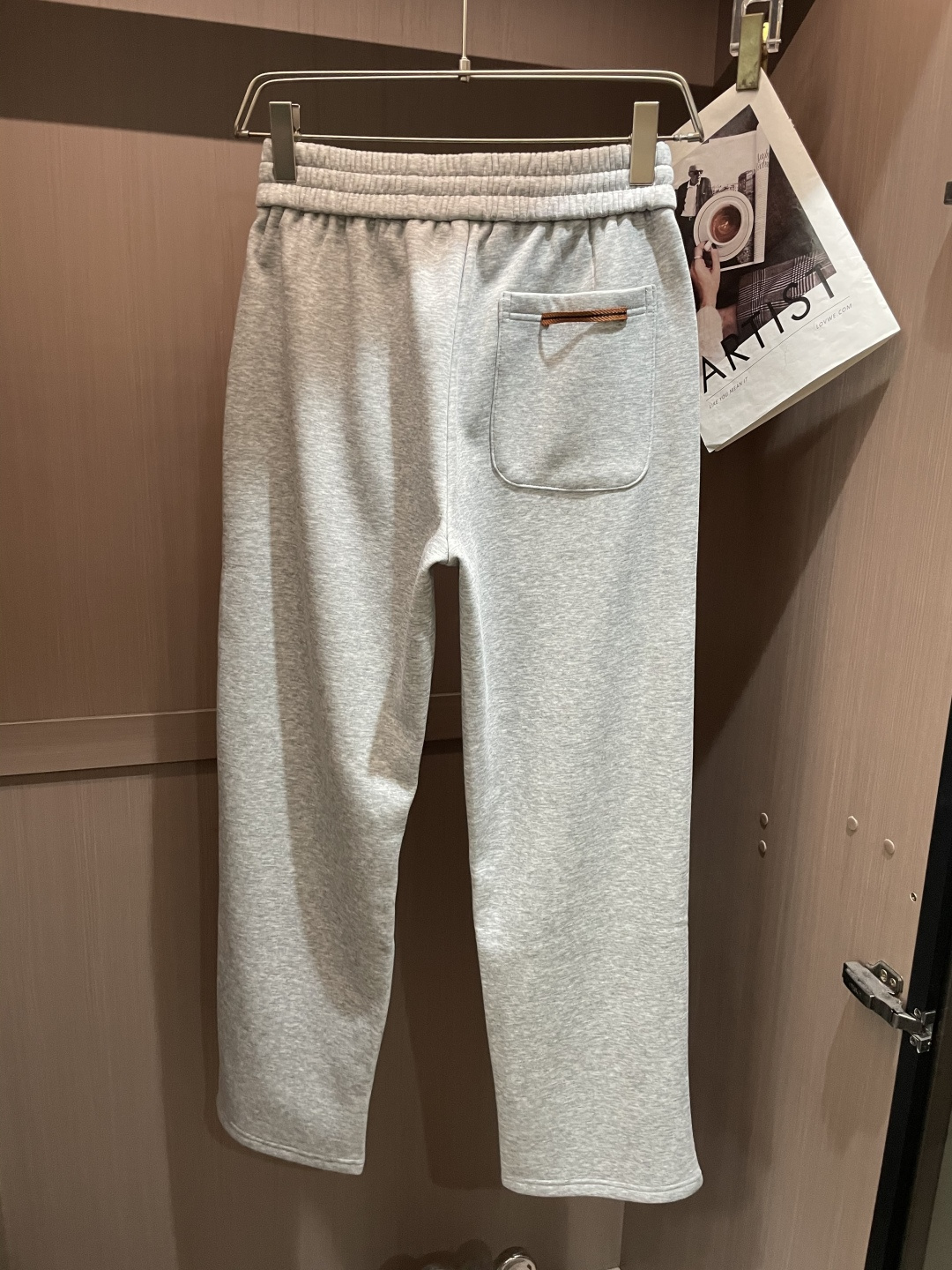 杰尼亚 2025秋冬最新休闲裤 内里加绒，非常保暖！版型超赞，能很好的修复各种腿型，非常个性！柔软排汗，