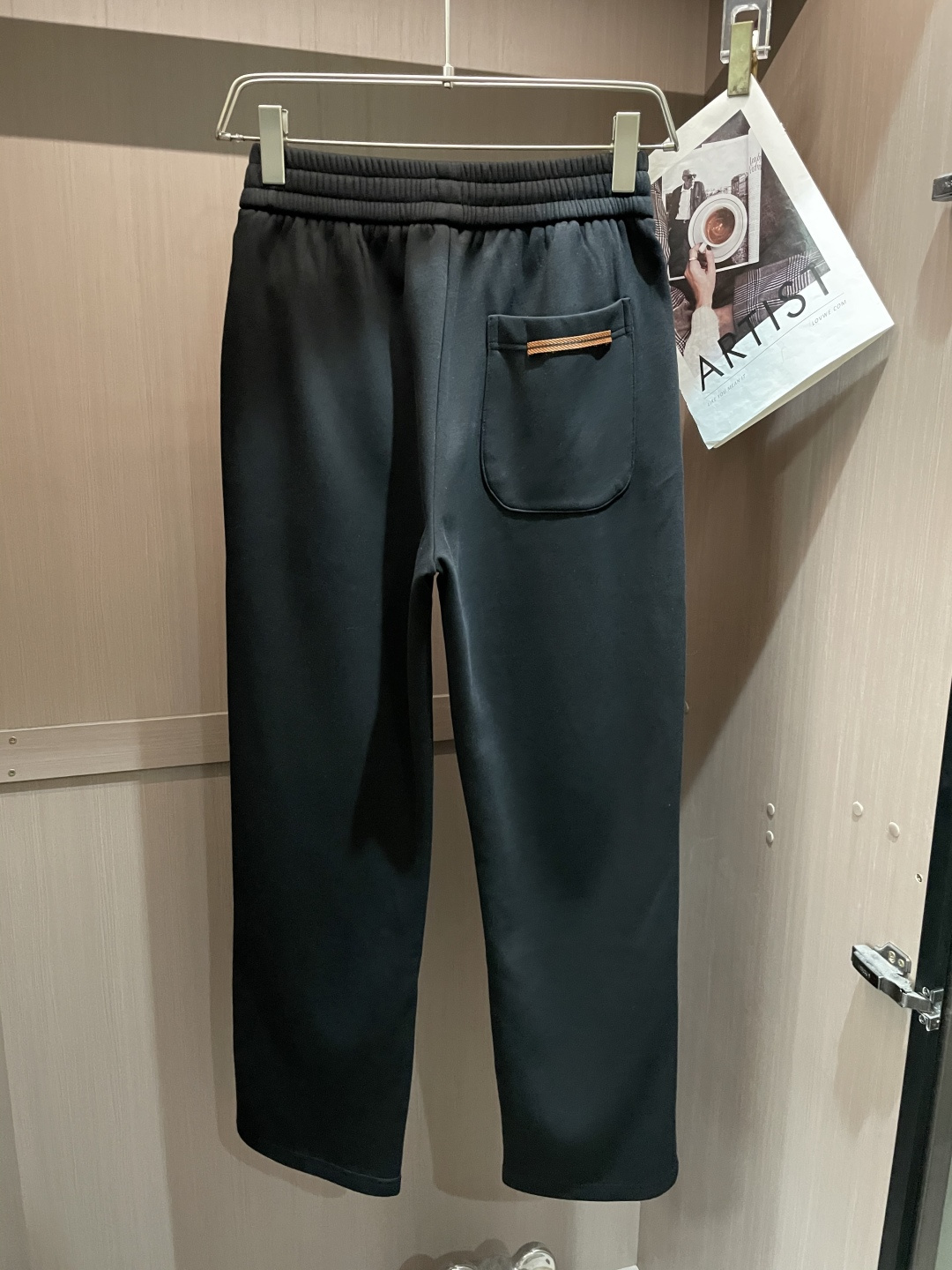 杰尼亚 2025秋冬最新休闲裤 内里加绒，非常保暖！版型超赞，能很好的修复各种腿型，非常个性！柔软排汗，