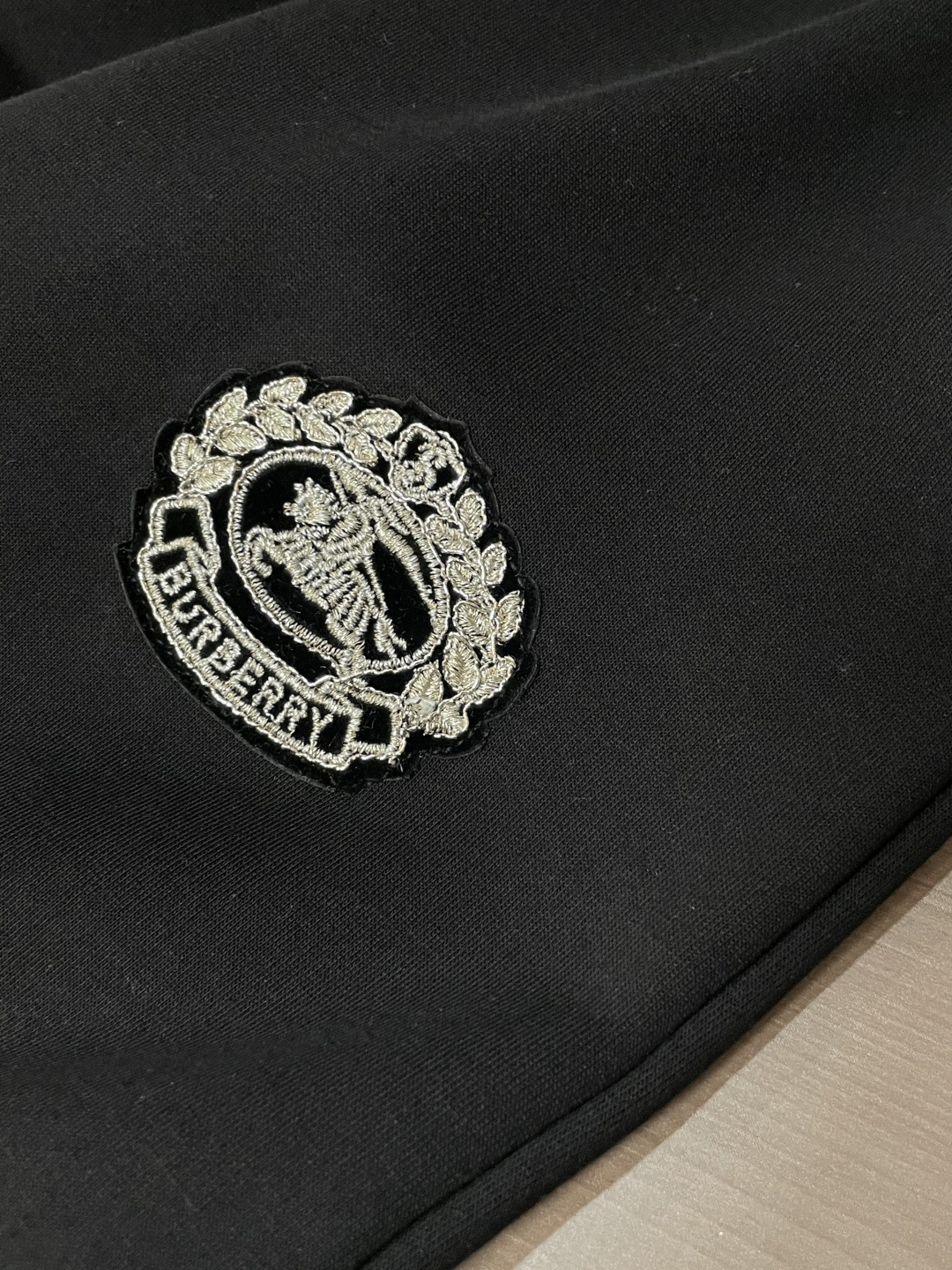 BUR 2025秋冬最新休闲裤 内里加绒，非常保暖！版型超赞，能很好的修复各种腿型，非常个性！柔软排汗，