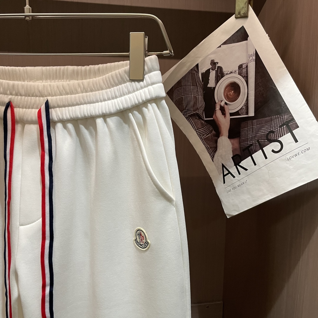 蒙口 2025秋冬最新休闲裤 内里加绒，非常保暖！版型超赞，能很好的修复各种腿型，非常个性！柔软排汗，舒