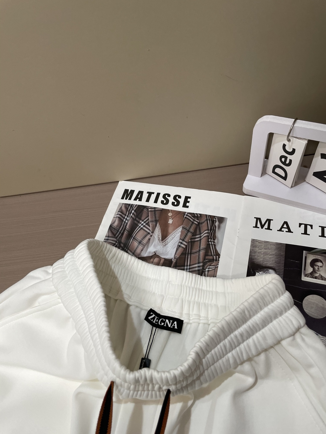 杰尼亚 2025秋冬最新休闲裤 内里加绒，非常保暖！版型超赞，能很好的修复各种腿型，非常个性！柔软排汗，