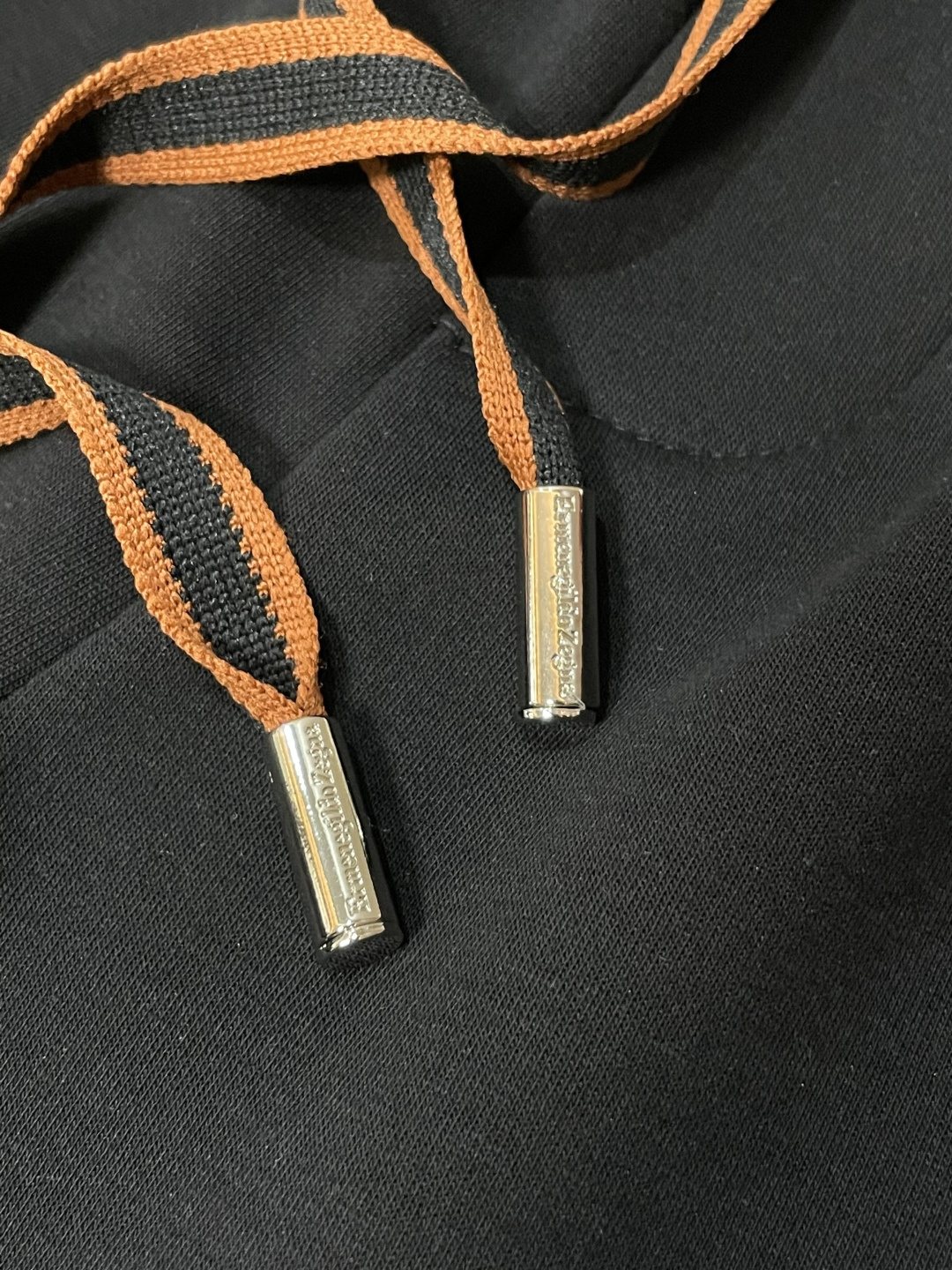 杰尼亚 2025秋冬最新休闲裤 内里加绒，非常保暖！版型超赞，能很好的修复各种腿型，非常个性！柔软排汗，