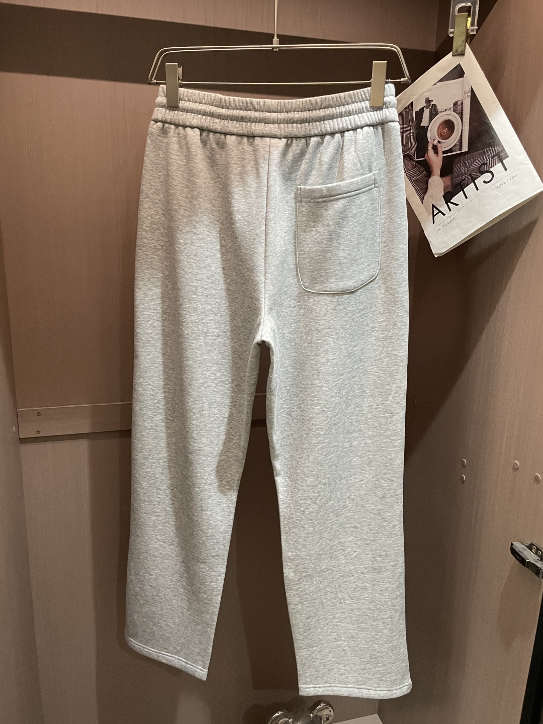 加拿大鹅 2025秋冬最新休闲裤 内里加绒，非常保暖！版型超赞，能很好的修复各种腿型，非常个性！柔软排汗