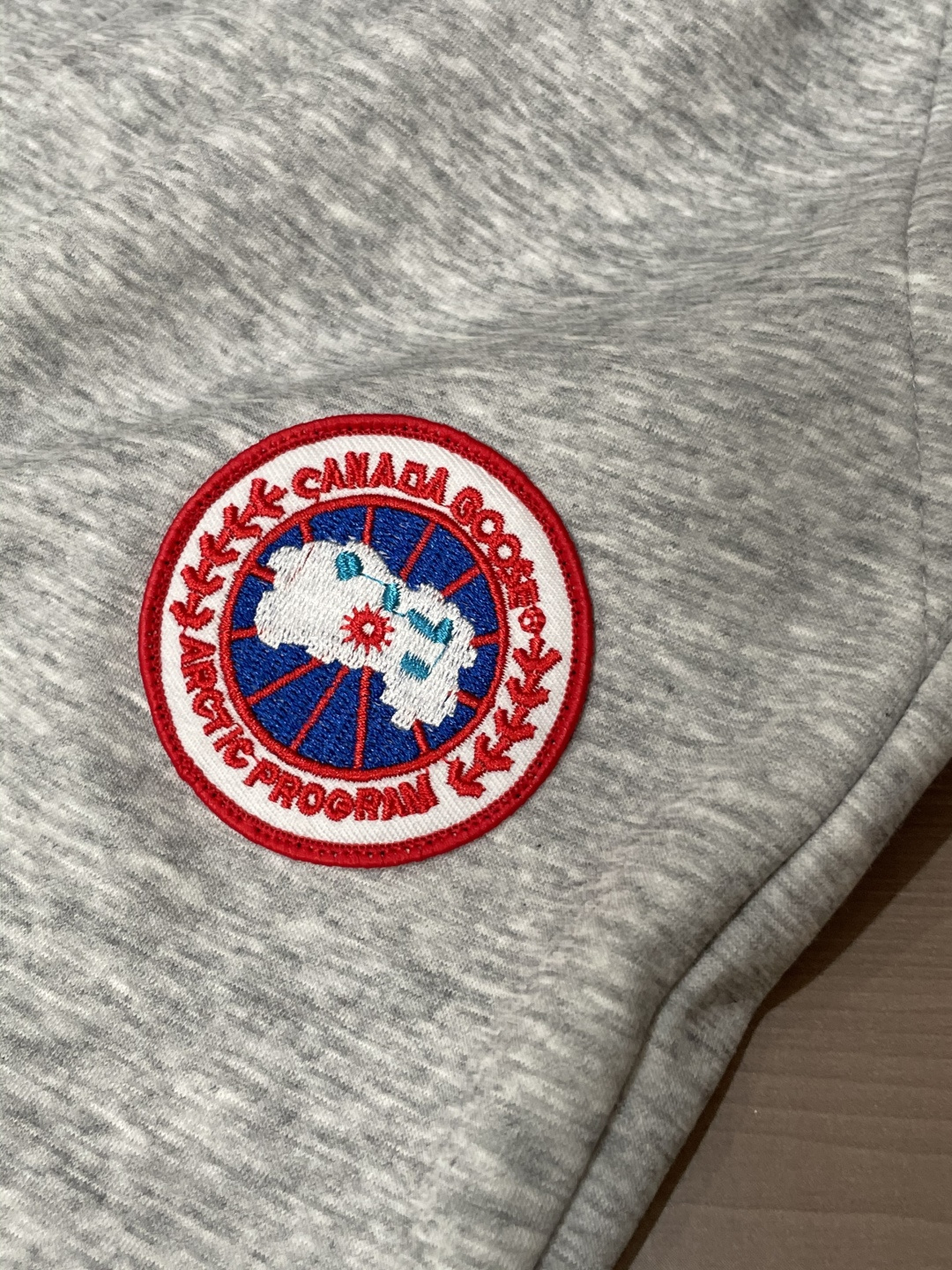 加拿大鹅 2025秋冬最新休闲裤 内里加绒，非常保暖！版型超赞，能很好的修复各种腿型，非常个性！柔软排汗