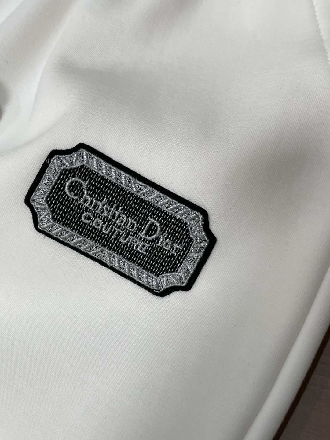 Dior 2025秋冬最新休闲裤 内里加绒，非常保暖！版型超赞，能很好的修复各种腿型，非常个性！柔软排汗