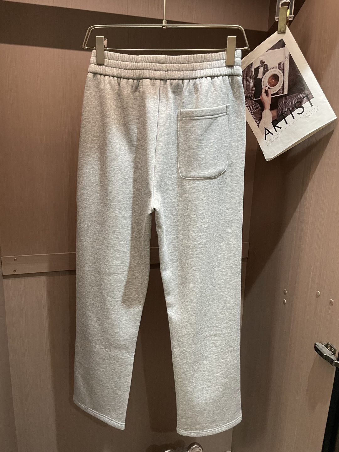 Dior 2025秋冬最新休闲裤 内里加绒，非常保暖！版型超赞，能很好的修复各种腿型，非常个性！柔软排汗