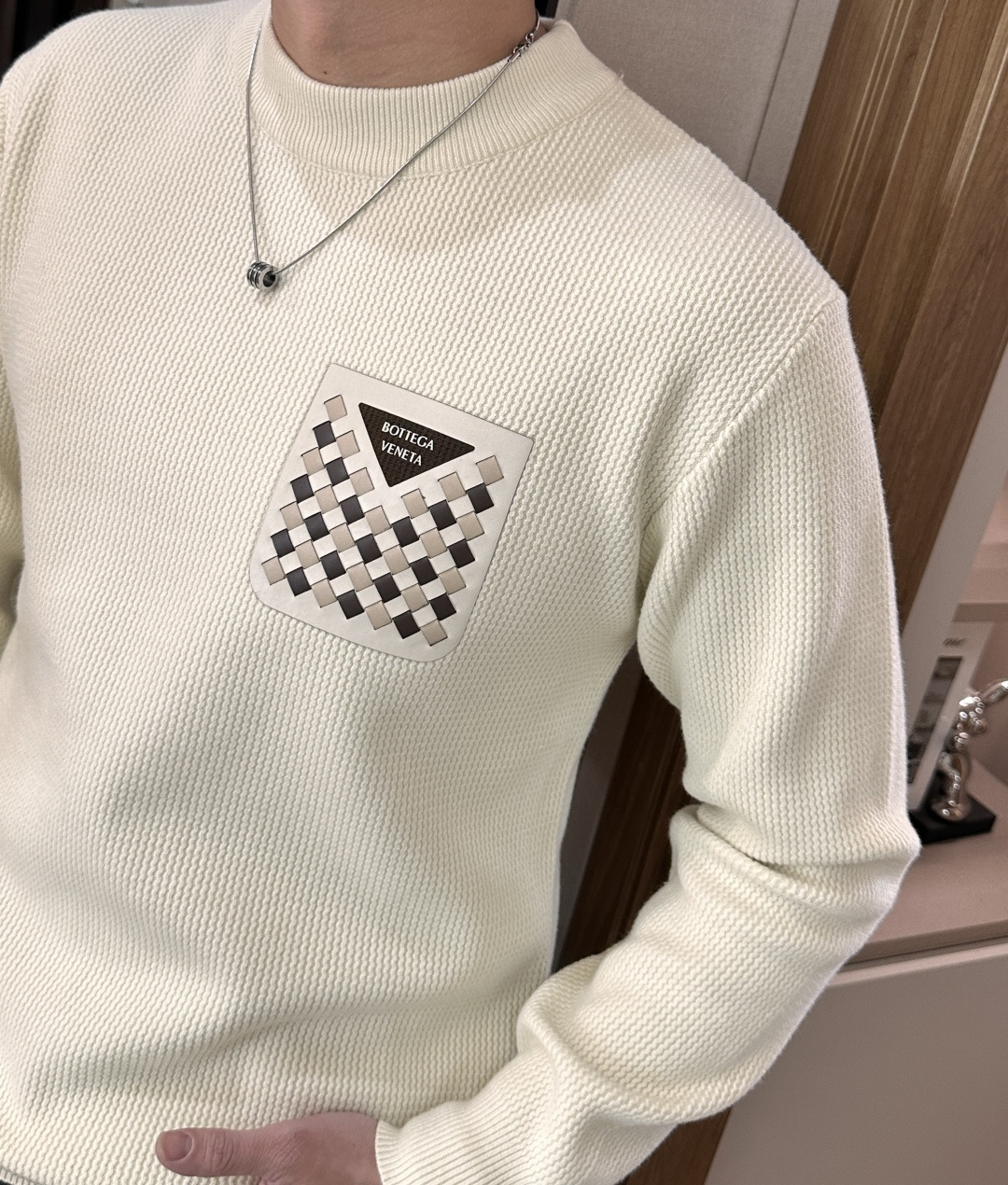 BV 重磅推荐！2025aw秋冬新款 专柜同步 时尚经典基础款针织衫 秋冬必备款 采用针织衫加厚毛衣，精