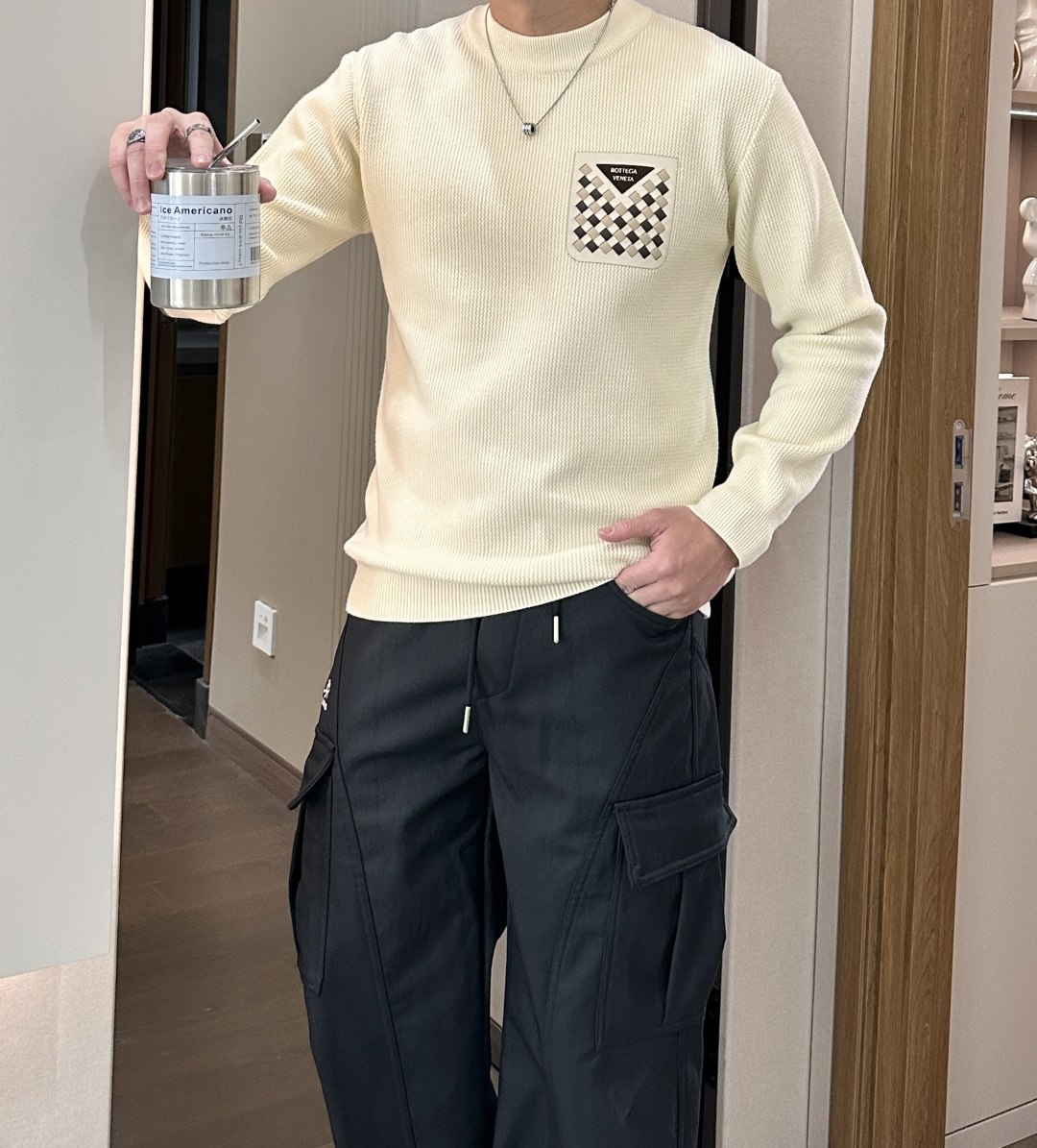 BV 重磅推荐！2025aw秋冬新款 专柜同步 时尚经典基础款针织衫 秋冬必备款 采用针织衫加厚毛衣，精