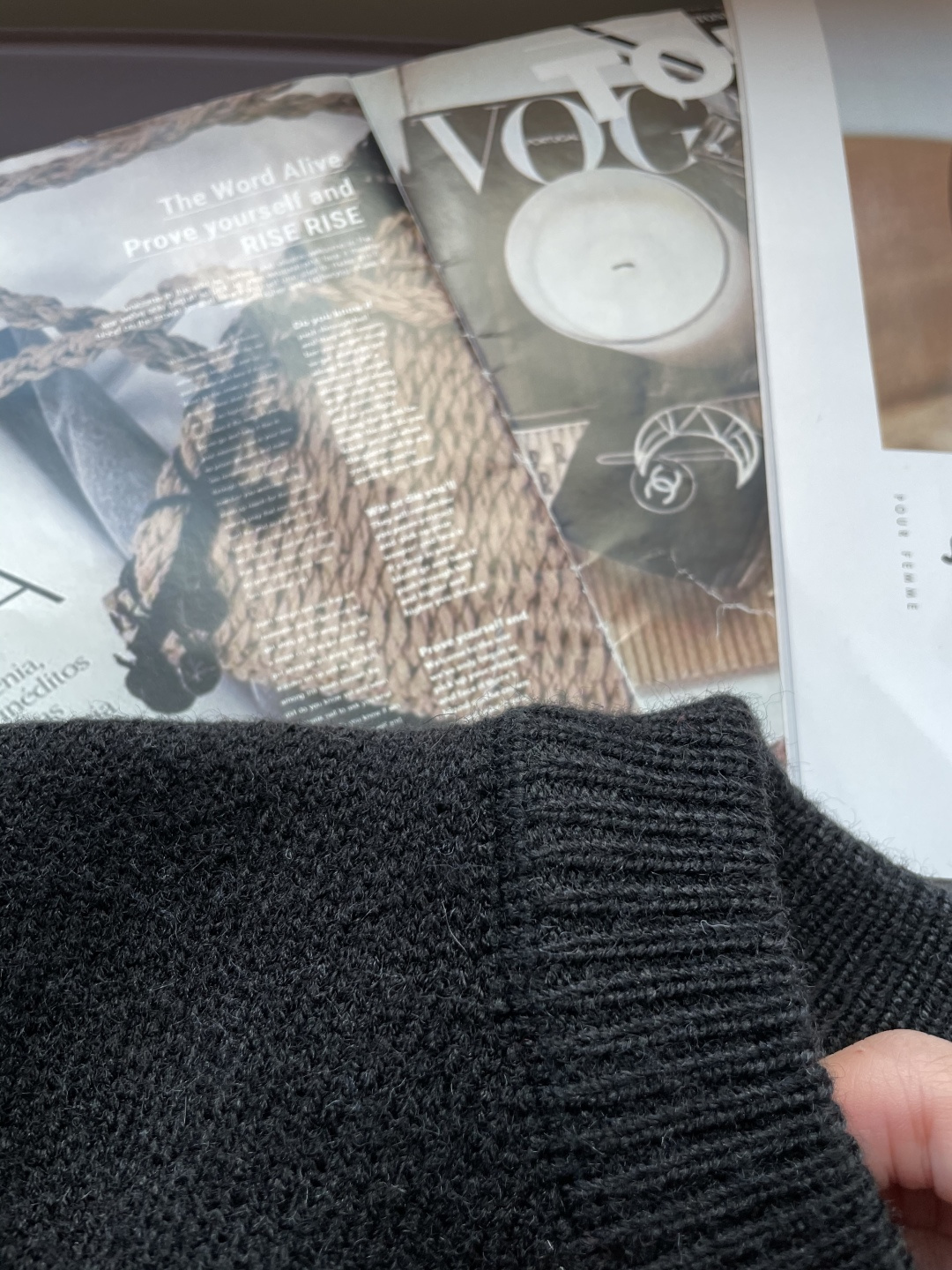 支持年后 TB 重磅推荐！2025aw秋冬新款 专柜同步 时尚经典基础款针织衫 秋冬必备款 采用针织衫加