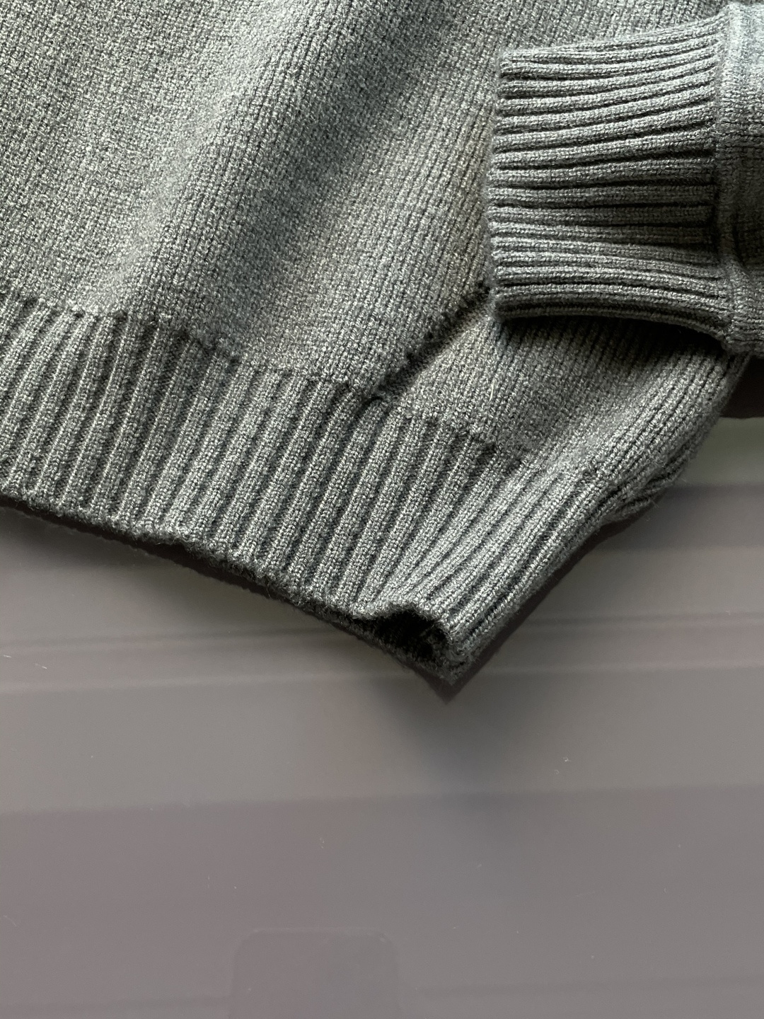 支持年后 TB 2025秋冬，渠道的精品狠货！！！今年最好看的休闲羊毛衣闭眼入！甄选新西兰进口羊毛混纺面