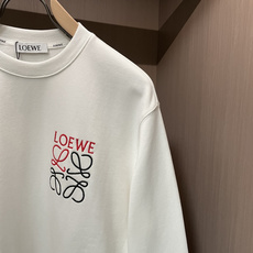 Loewe 套头圆领卫衣;经典套头男女同款,简约大气系列单品,低调奢华大气百搭款! 卫衣选用客供100%高克重棉质面料 Loewe 套头圆领卫衣;经典套头男女同款,简约大气系列单品,低调奢华大气百搭款! 卫衣选用客供100%高克重棉质面料