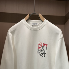 Loewe 套头圆领卫衣;经典套头男女同款,简约大气系列单品,低调奢华大气百搭款! 卫衣选用客供100%高克重棉质面料 Loewe 套头圆领卫衣;经典套头男女同款,简约大气系列单品,低调奢华大气百搭款! 卫衣选用客供100%高克重棉质面料