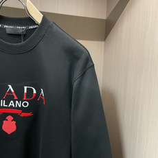Prad 套头圆领卫衣;经典套头男女同款,简约大气系列单品,低调奢华大气百搭款! 卫衣选用客供100%高克重棉质面料精制 Prad 套头圆领卫衣;经典套头男女同款,简约大气系列单品,低调奢华大气百搭款! 卫衣选用客供100%高克重棉质面料精制