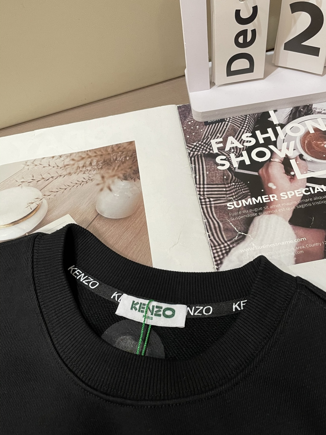 KENZO 套头圆领卫衣;经典套头男女同款,简约大气系列单品,低调奢华大气百搭款! 卫衣选用客供100%高克重棉质面料精 KENZO 套头圆领卫衣;经典套头男女同款,简约大气系列单品,低调奢华大气百搭款! 卫衣选用客供100%高克重棉质面料精