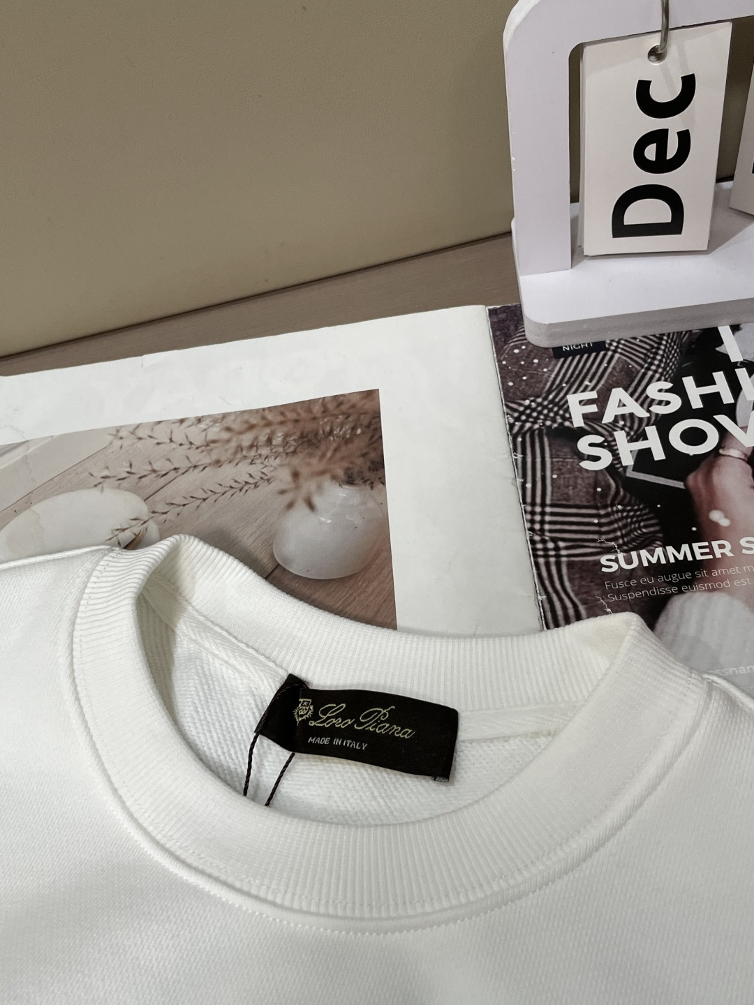 Loro Piana  套头圆领卫衣；经典套头男女同款，简约大气系列单品，低调奢华大气百搭款！ 卫衣选用客供100%高克